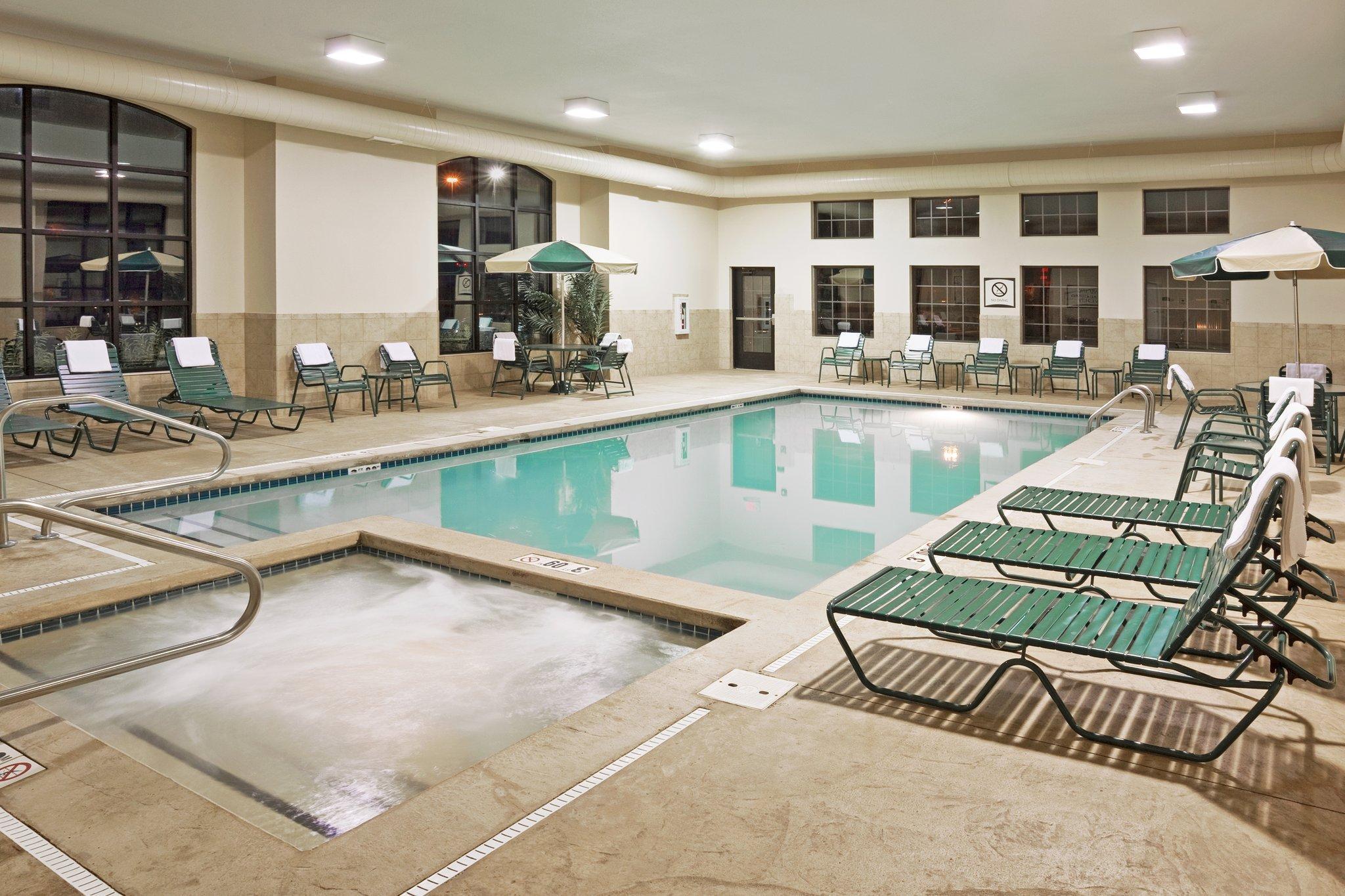 Staybridge Suites Akron-Stow-Cuyahoga Falls By Ihg Luaran gambar