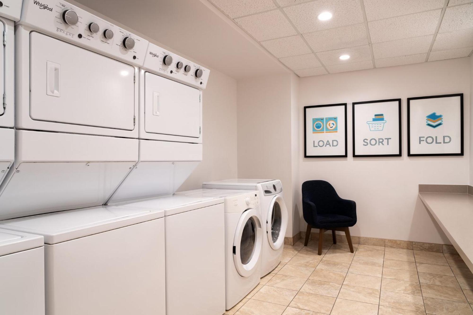 Staybridge Suites Akron-Stow-Cuyahoga Falls By Ihg Luaran gambar